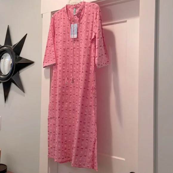 Super cute dress never worn. Would have but doesnt fit me. Sooo cute!! Caftan - Picture 1 of 7